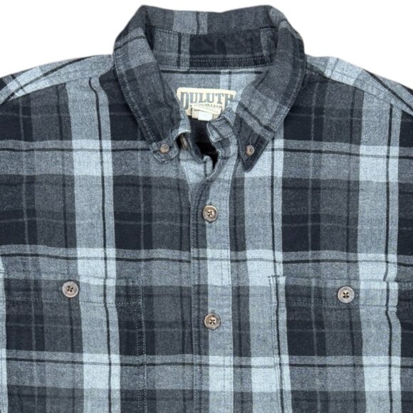 Men's DULUTH TRADING Free Swingin' Flannel Black/Gray Plaid Shirt- Size L - Picture 2 of 12